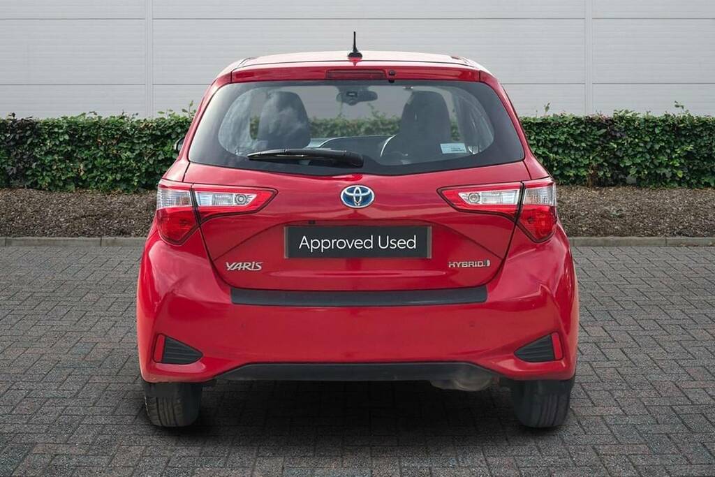 Toyota Yaris 1.5 Hybrid Icon Tech Cvt FX69WTV Red #4