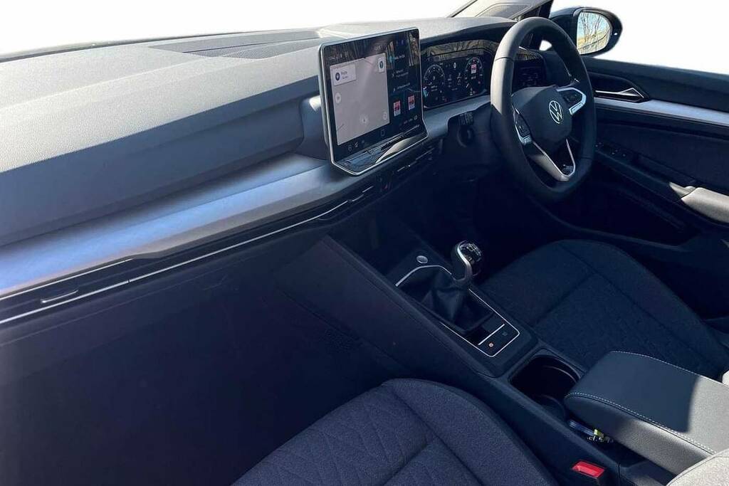 Volkswagen Golf 1.5 Tsi 150 Match VU26CXF Black #2
