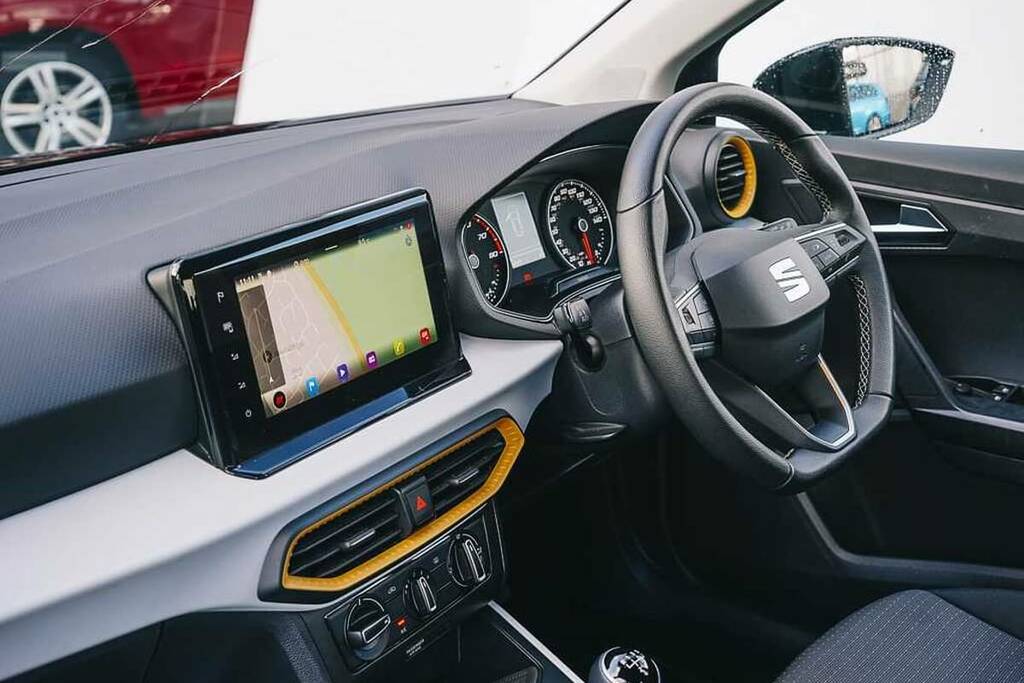 Seat Arona 1.0 Tsi Se Technology CV22OXL Black #2