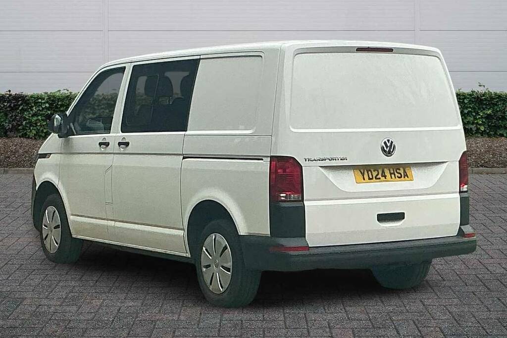 Volkswagen Transporter 2.0 Tdi 110 Startline Kombi Van YD24HSA White #3