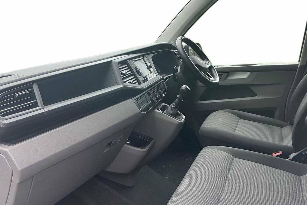 Volkswagen Transporter 2.0 Tdi 110 Startline Kombi Van YD24HSA White #2