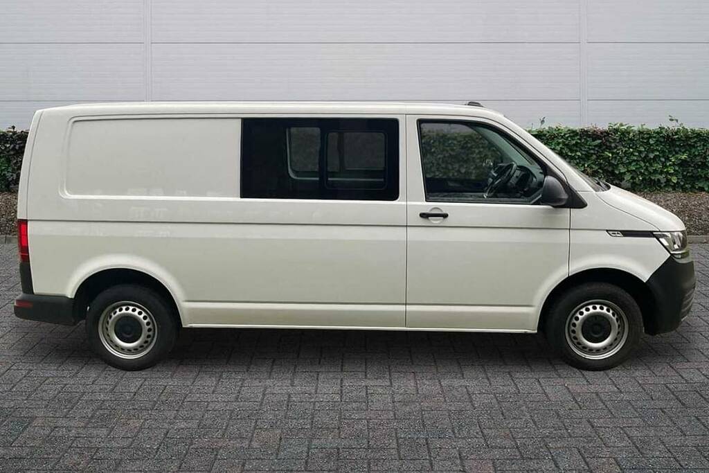 Volkswagen Transporter 2.0 Tdi 110 Startline Kombi Van VK23LXR White #4