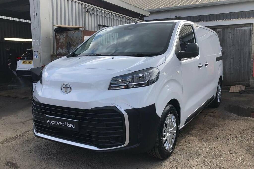 Toyota PROACE 1.5D 120 Icon Van White #6