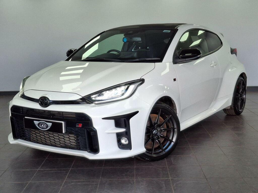 Toyota Yaris Hatchback 1.6T Gr Circuit Awd Euro 6 202121 White