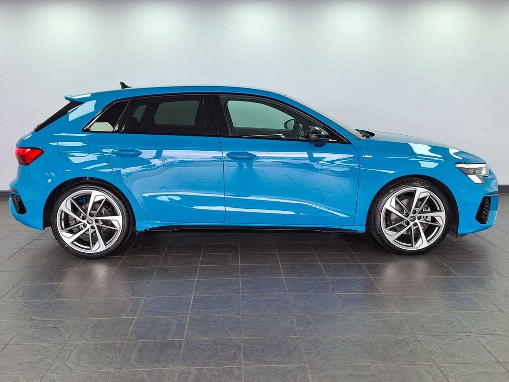 Audi A3 Hatchback 1.5 Tfsi 35 Edition 1 Sportback Euro 6 NA23FXE Blue #4