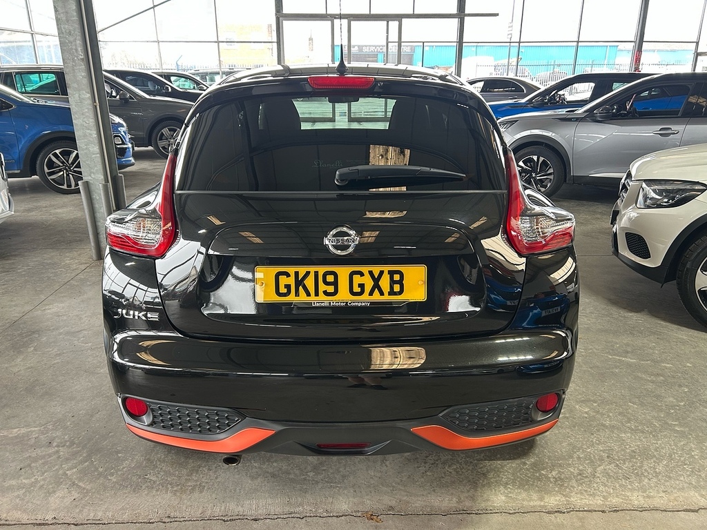 Nissan Juke 1.6 Bose Personal Edition Suv Eu GK19GXB Black #6
