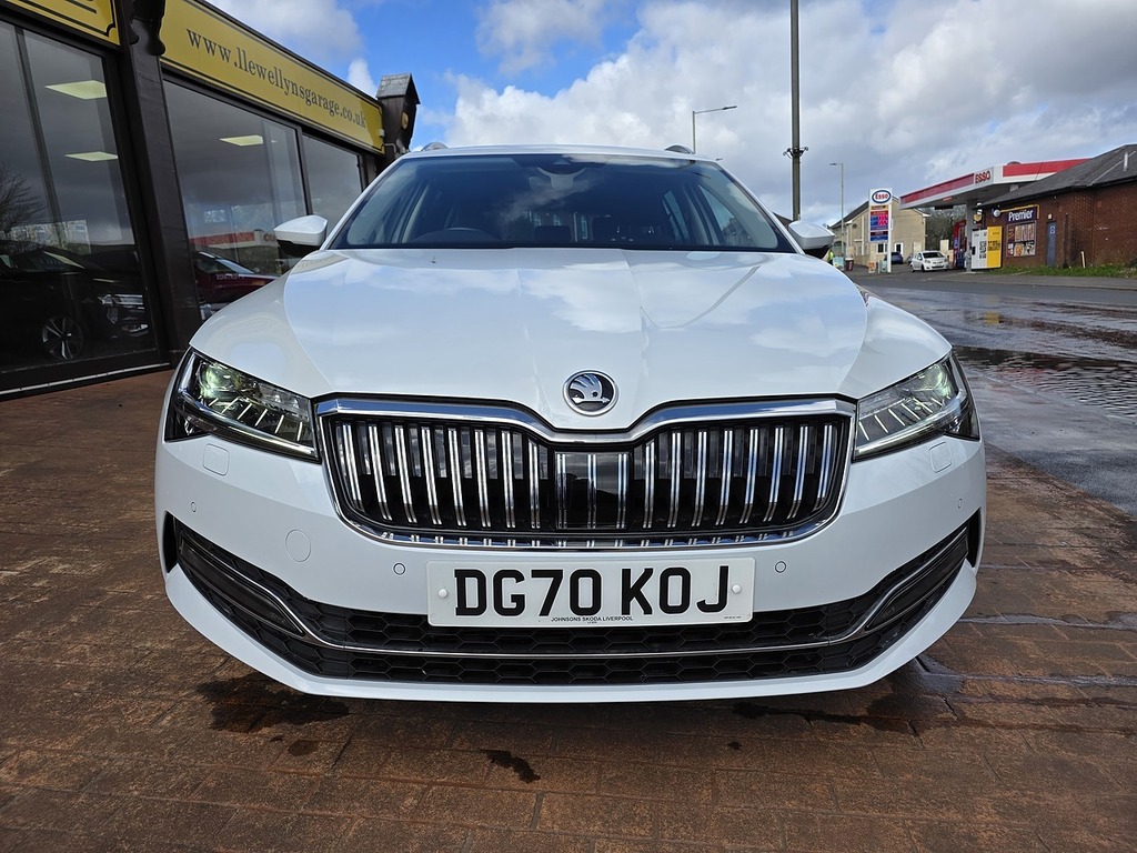 Skoda Superb Tdi Se L DG70KOJ White #4