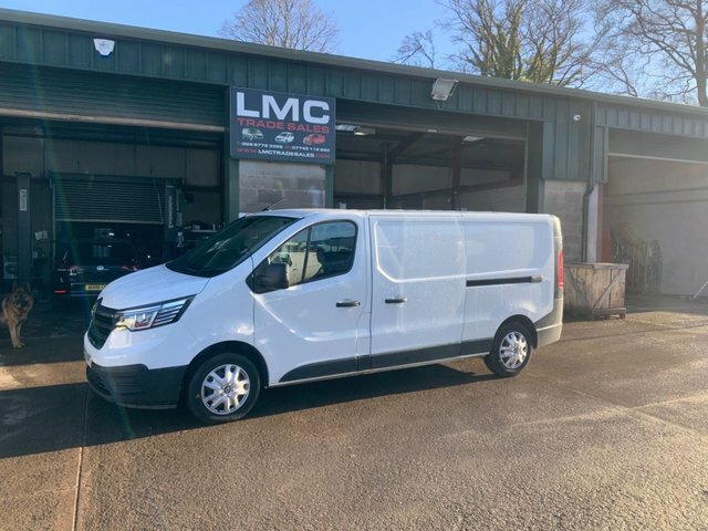 Renault Trafic 2.0 Dci Blue Ll30 White