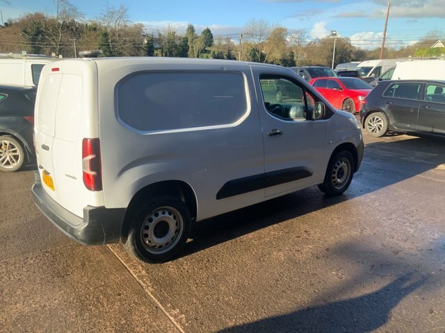 Citroen Berlingo 1.5 Bluehdi 1000 Enterprise LA72YZD White #3