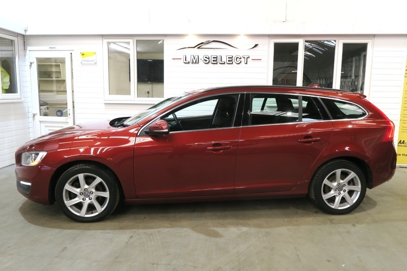 Volvo V60 D2 Se Nav 115 Red