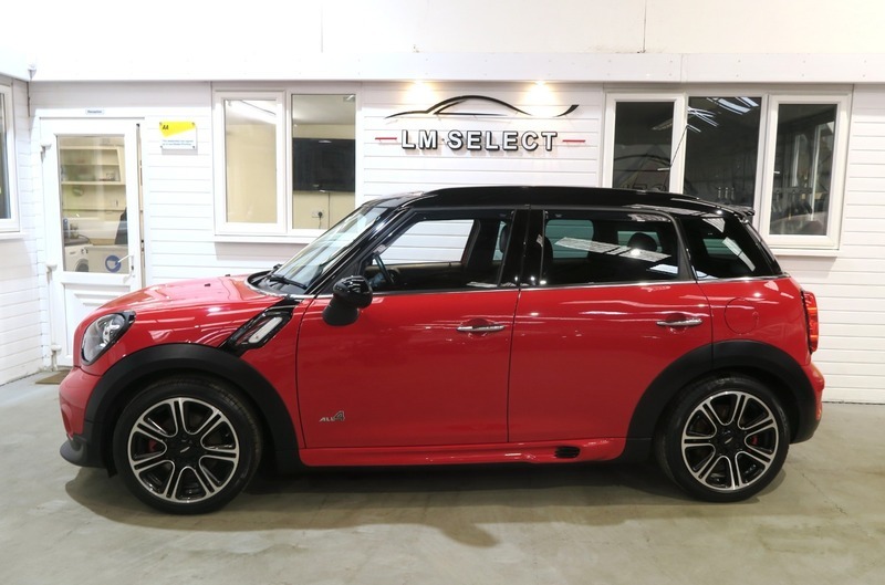 Mini Countryman John Cooper Works 215 Red
