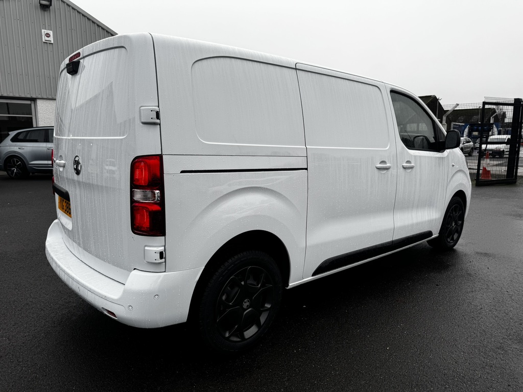 Vauxhall Vivaro Pro M YIG3866 #5