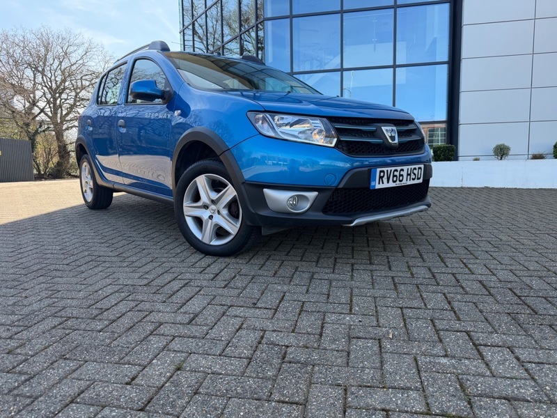 Dacia Sandero 0.9 Tce Laureate Hatchback Blue #6