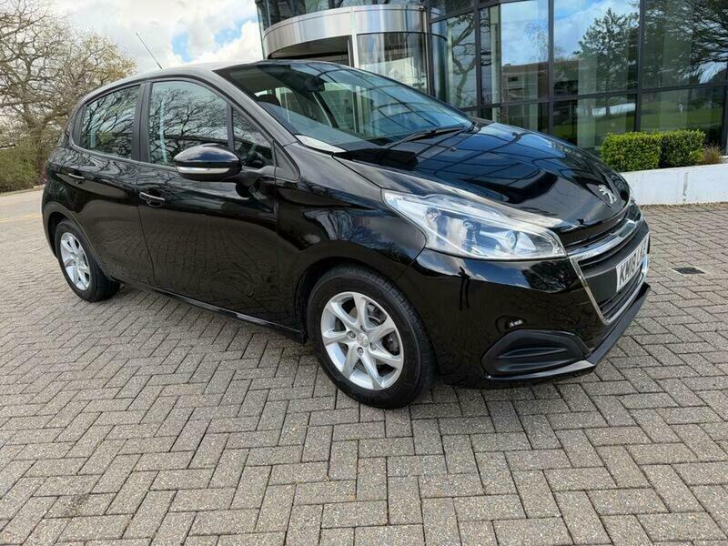 Peugeot 208 1.2 Puretech Active Hatchback KM18LKZ Black #6