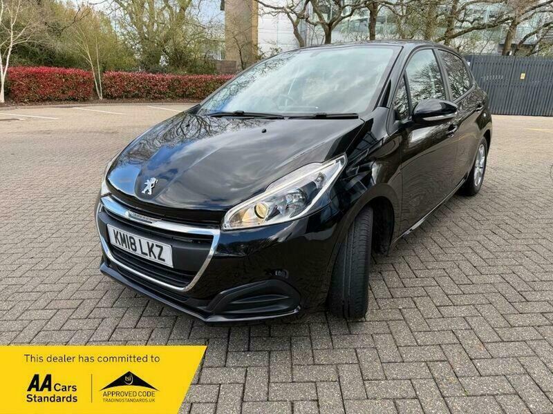 Peugeot 208 1.2 Puretech Active Hatchback KM18LKZ Black #3