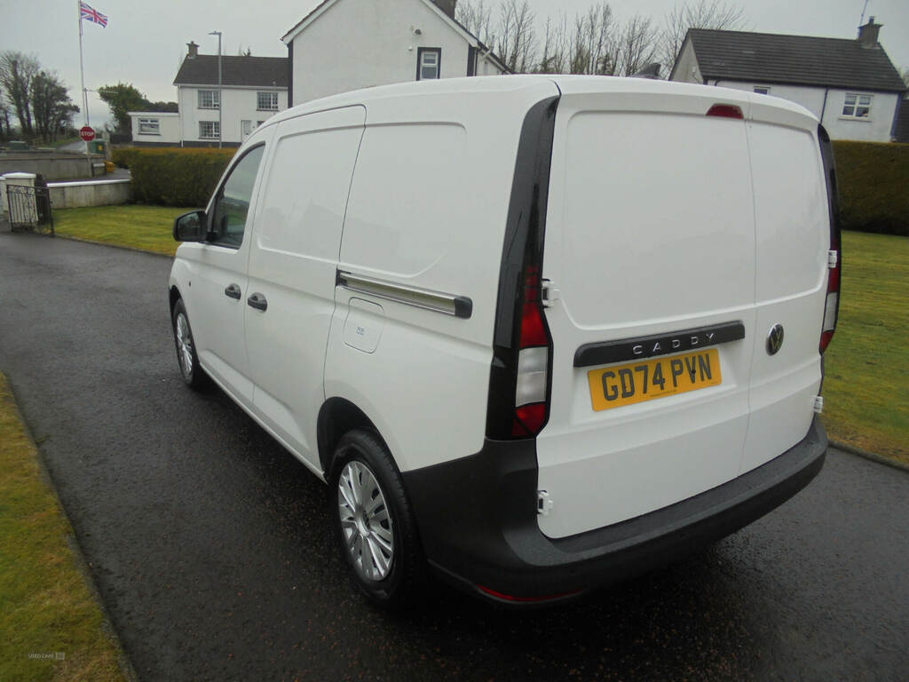 Volkswagen Caddy 2.0 Tdi 102Ps Commerce Van Business Tech Pack GD74PVN White #6