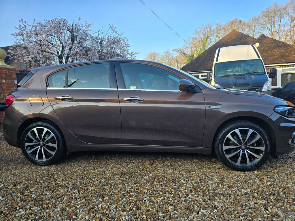 Fiat Tipo 1.4 Mpi Lounge Euro 6 WT17WVE Brown #2