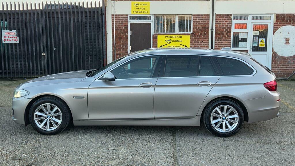 BMW 5 Series Estate CN64MMF Silver #5