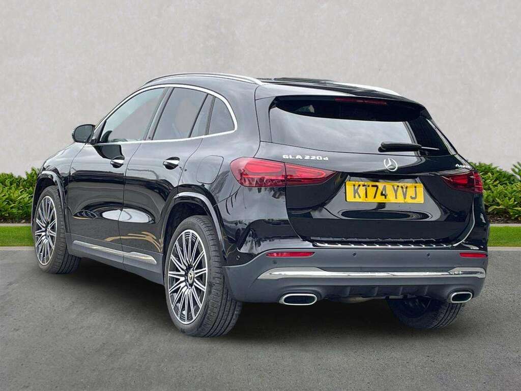 Mercedes-Benz GLA Class Gla 220D 4Matic Amg Line Premium Plus KT74YVJ Black #2