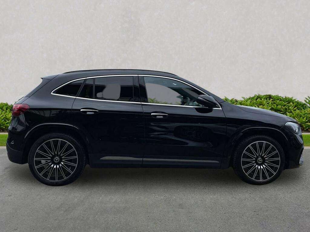 Mercedes-Benz GLA Class Gla 220D 4Matic Amg Line Premium Plus KT74YVJ Black #3