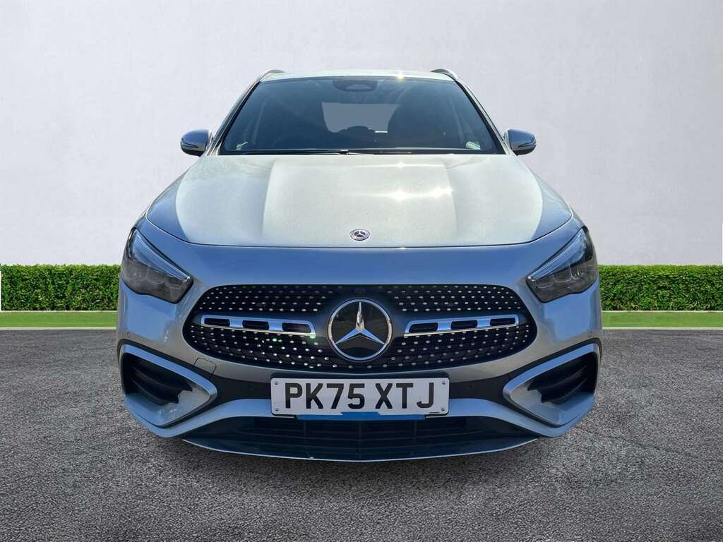 Mercedes-Benz GLA Class Gla 200 Amg Line Executive Silver #5