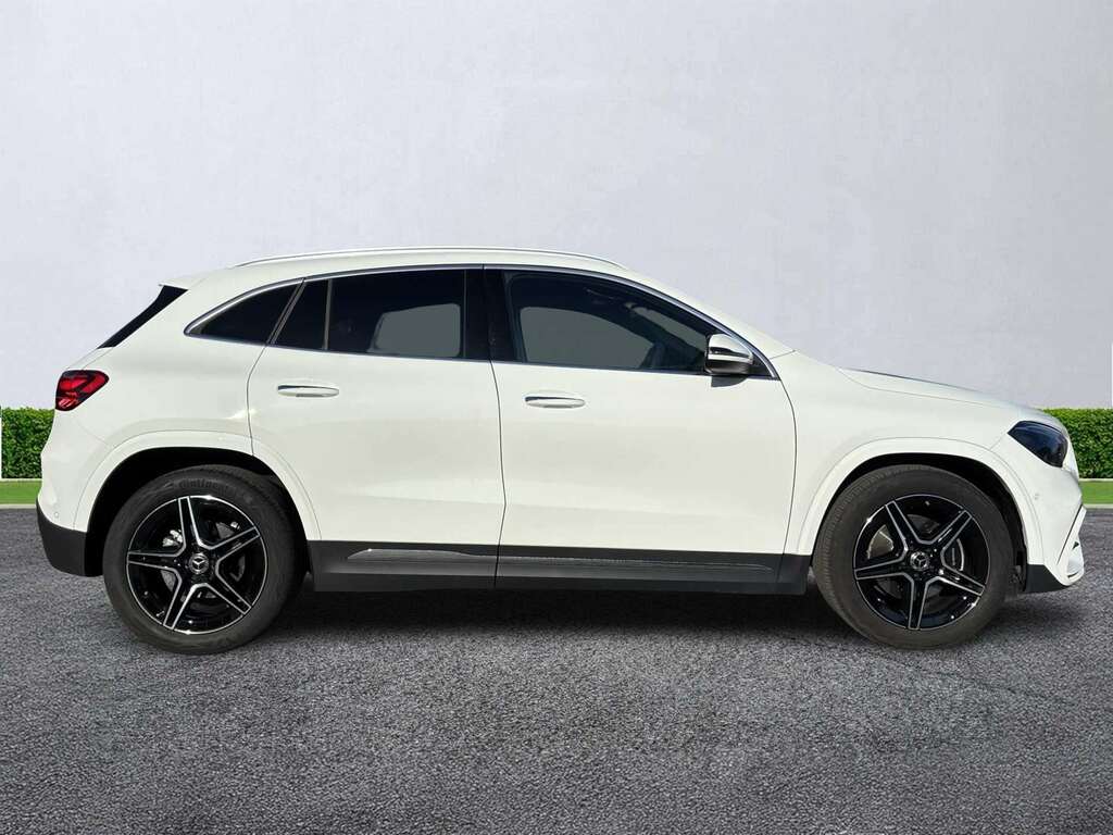 Mercedes-Benz GLA Class Gla 200 Amg Line Executive PK75XLD White #3