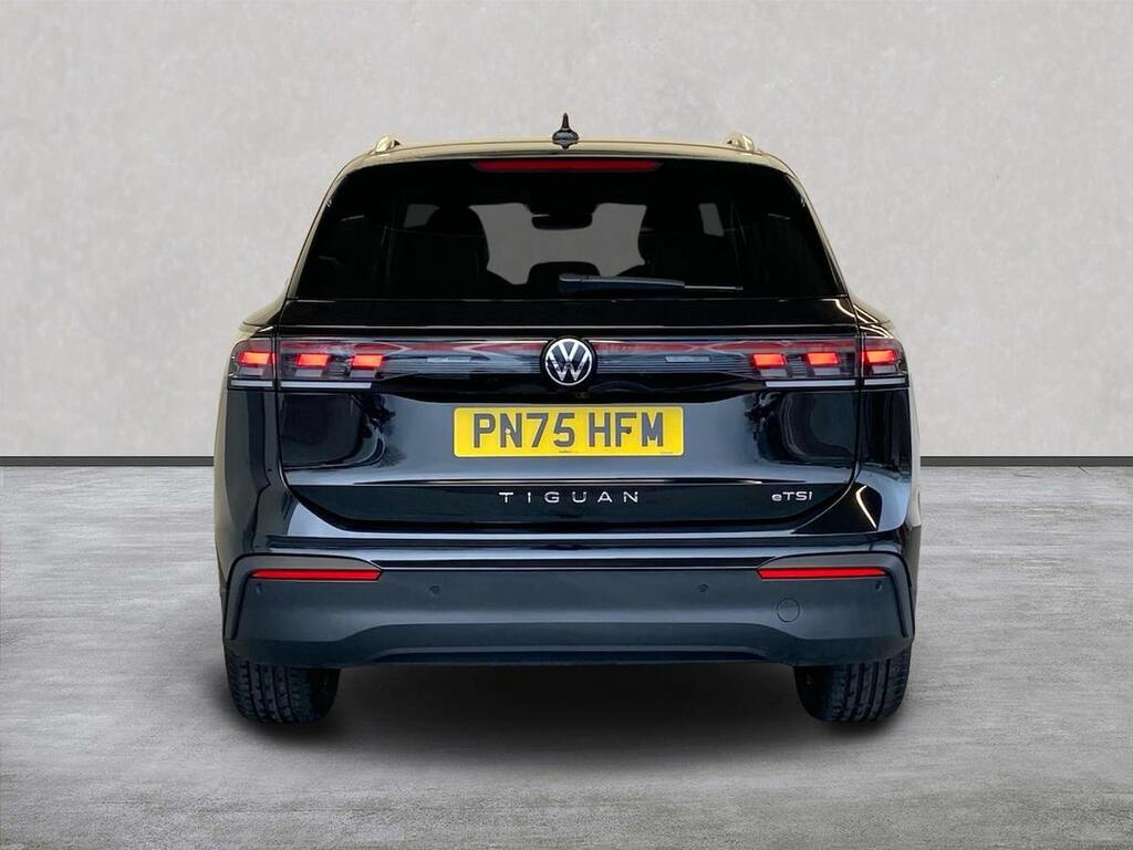 Volkswagen Tiguan 1.5 Etsi 150 Match Dsg PN75HFM Black #4