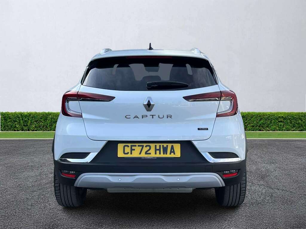 Renault Captur 1.6 E-tech Plug-in Hybrid 160 Techno CF72HWA White #4