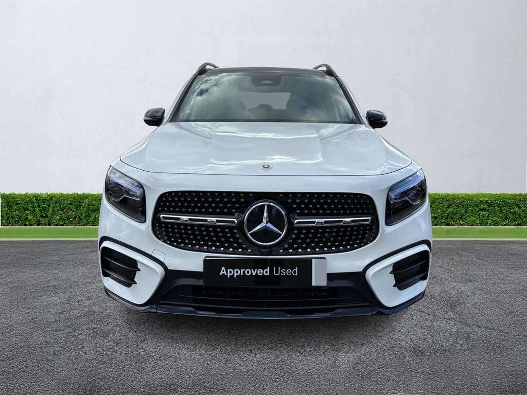 Mercedes-Benz GLB Class Glb 200 Amg Line Premium Plus 7G-tronic White #5