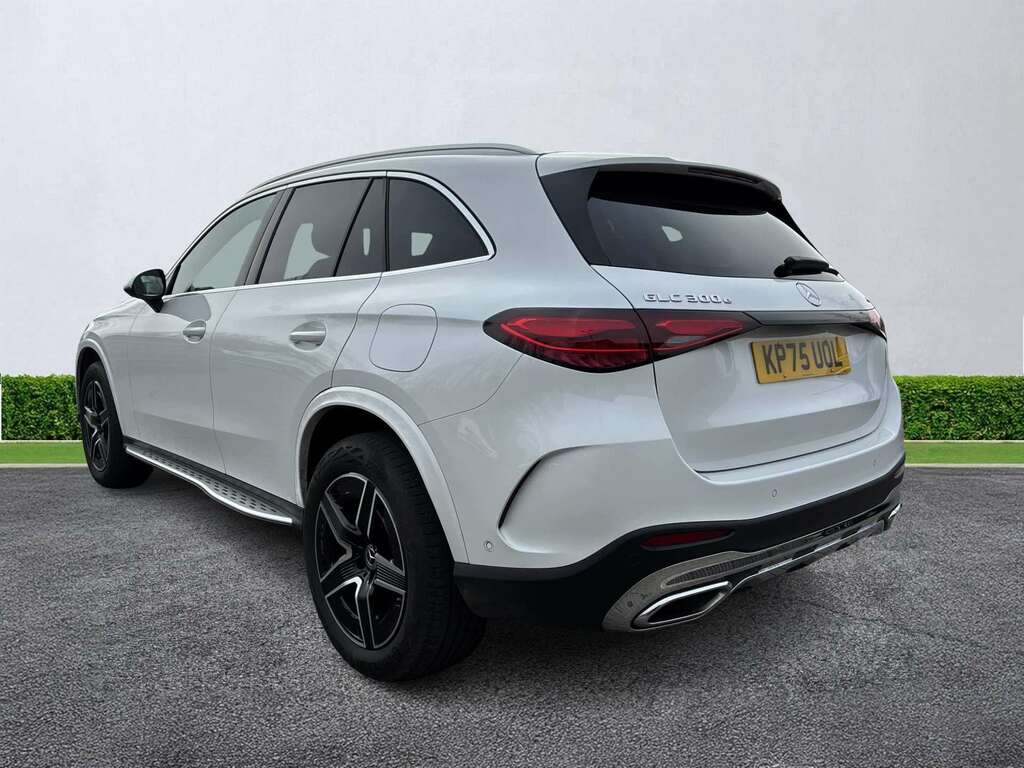 Mercedes-Benz GLC Class Glc 300E 4Matic Amg Line 9G-tronic KP75UOL White #2