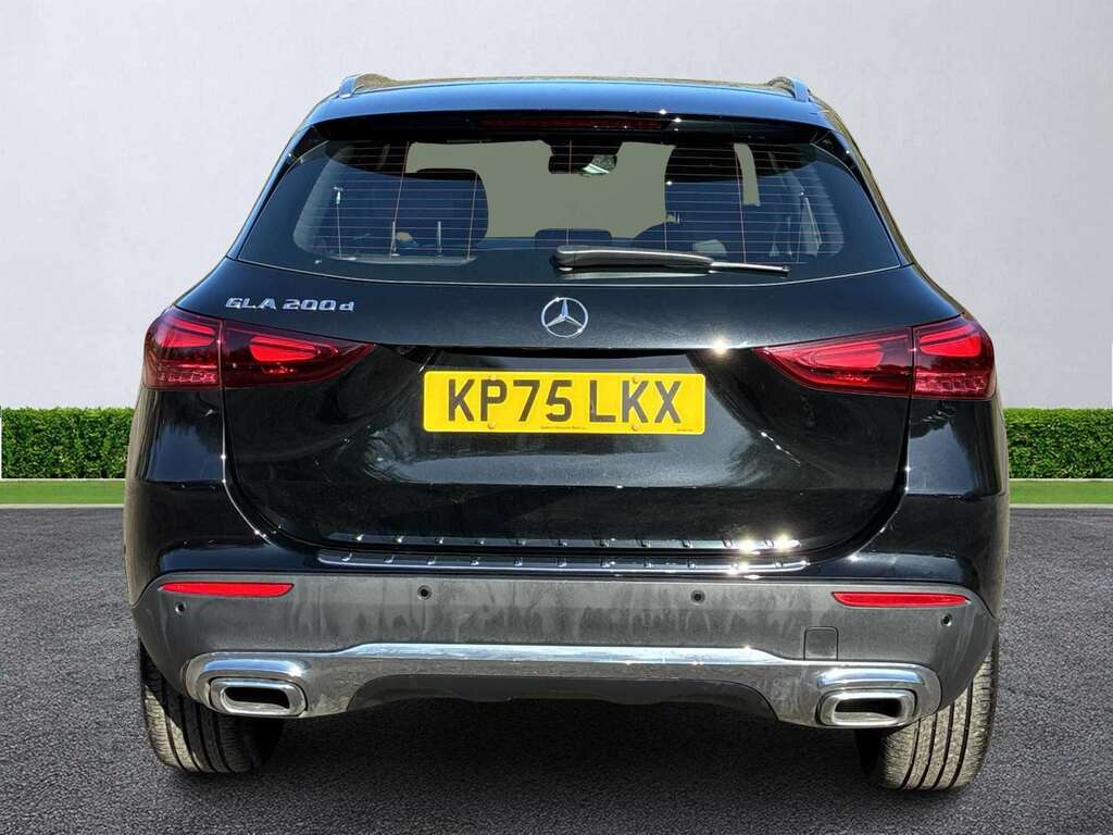 Mercedes-Benz GLA Class Gla 200D Sport Executive KP75LKX Black #4