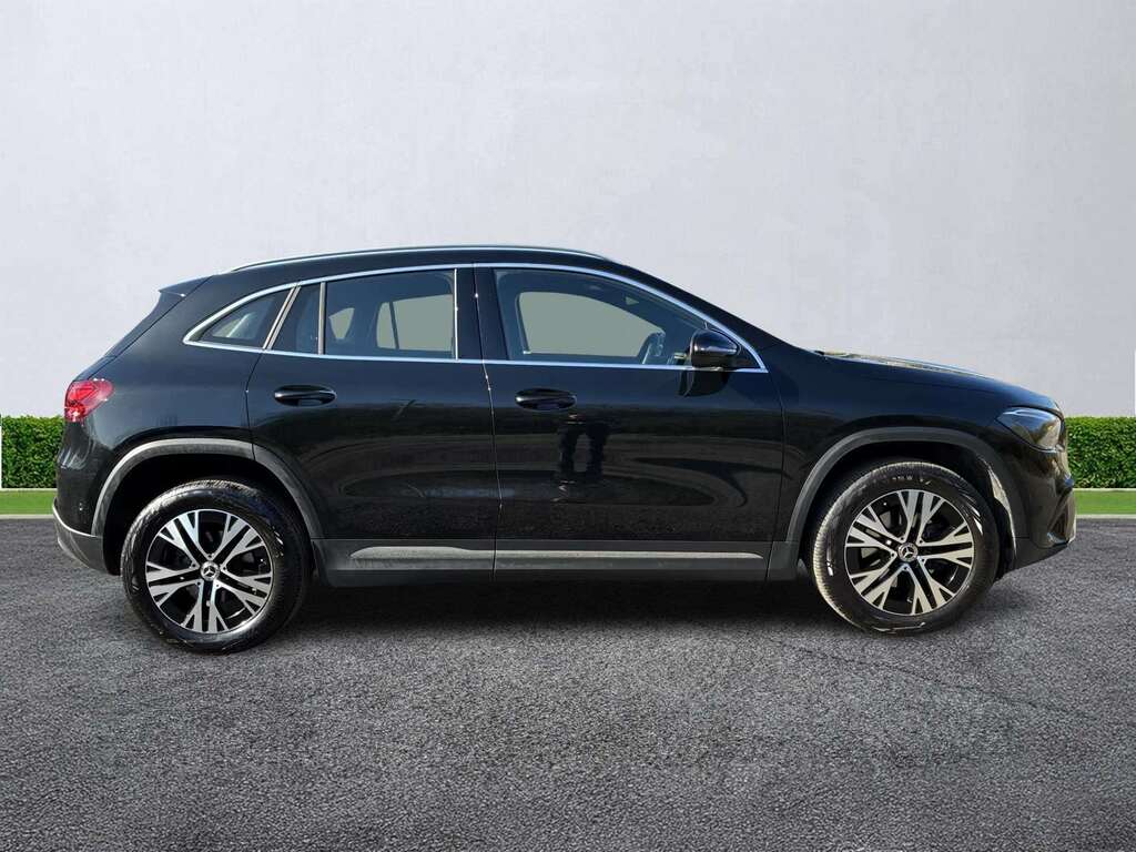 Mercedes-Benz GLA Class Gla 200D Sport Executive KP75LKX Black #3
