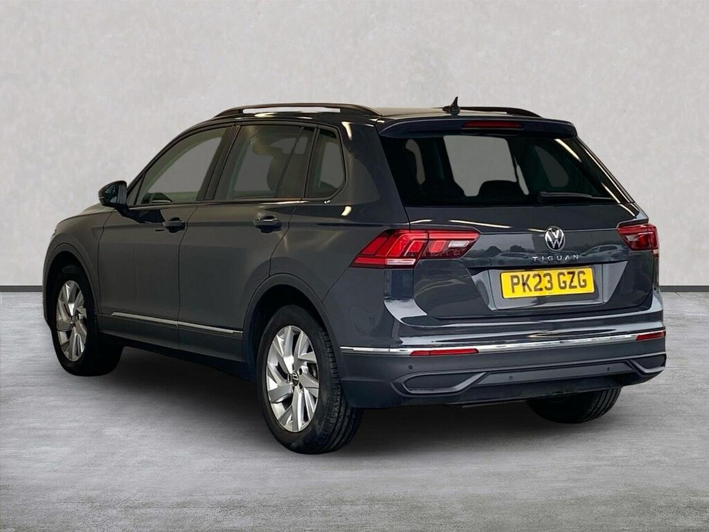 Volkswagen Tiguan 2.0 Tdi Life Suv Dsg Euro 6 Ss 150 PK23GZG Grey #2