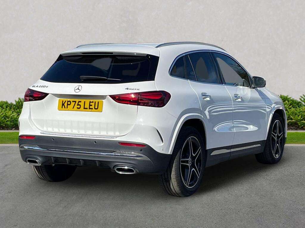 Mercedes-Benz GLA Class Gla 220D 4Matic Amg Line Executive KP75LEU White #6
