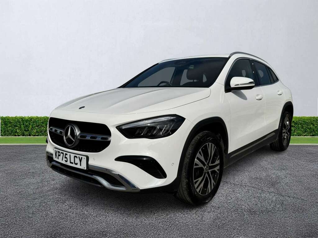 Mercedes-Benz GLA Class Gla 200D Sport Executive White