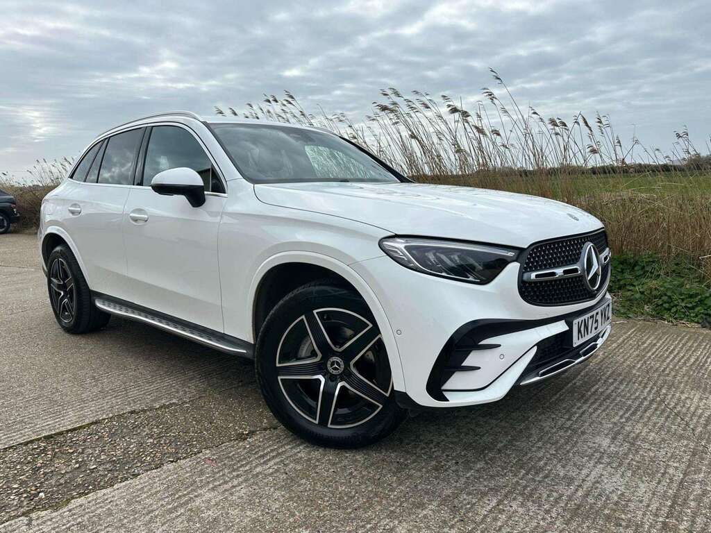 Mercedes-Benz GLC Class Glc 300E 4Matic Amg Line 9G-tronic White