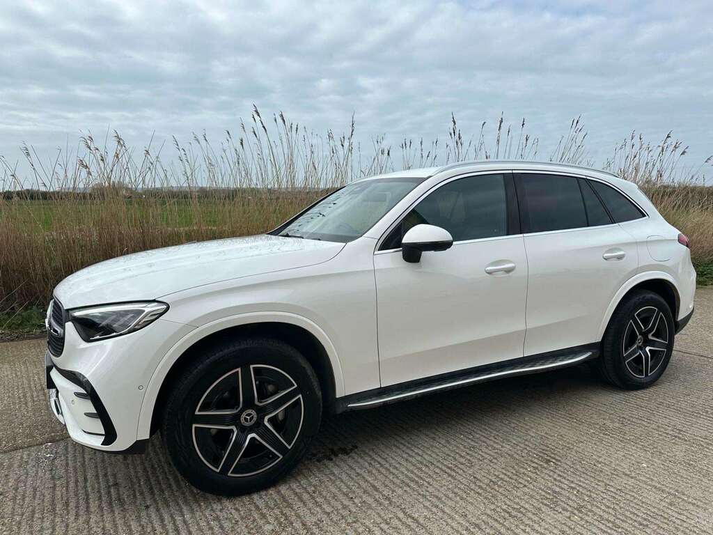 Mercedes-Benz GLC Class Glc 300E 4Matic Amg Line 9G-tronic KN75YKZ White #5
