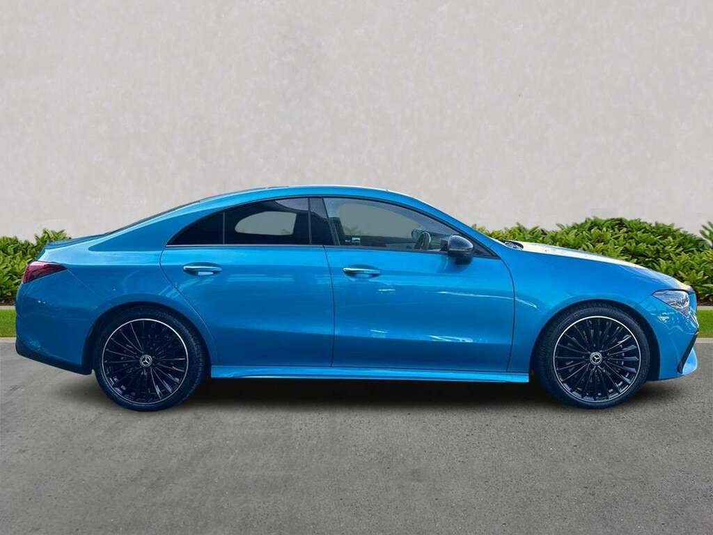 Mercedes-Benz CLA Class Cla 200 Amg Line Premium Plus Tip Blue #3