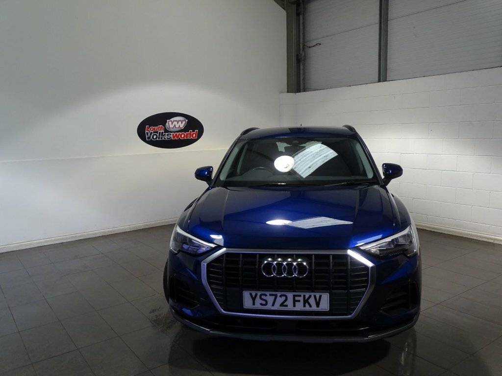 Audi Q3 1.5L Technik YS72FKV Blue #5