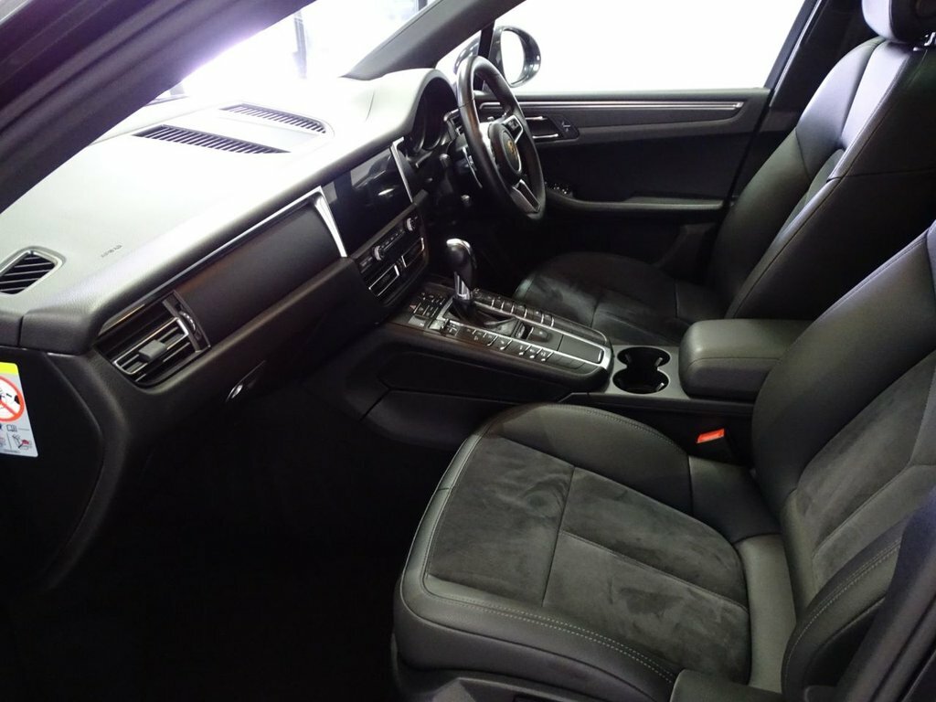 Porsche Macan 2L Null B7LTN Grey #4