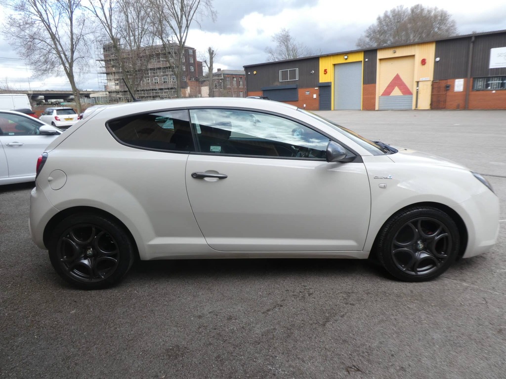 Alfa Romeo MiTo 0.9 Tb Twinair 105 Qv Line Start Stop Hatchb #4