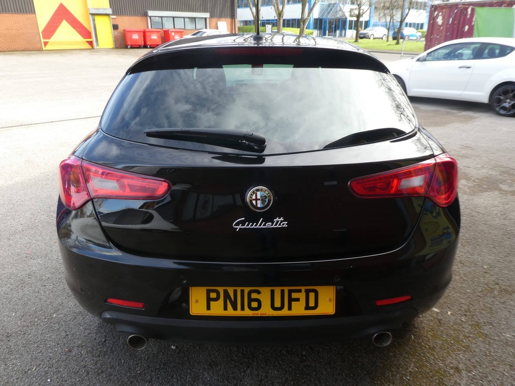 Alfa Romeo Giulietta 2.0 Jtdm-2 150 Collezione Se Special Edition St Black #6