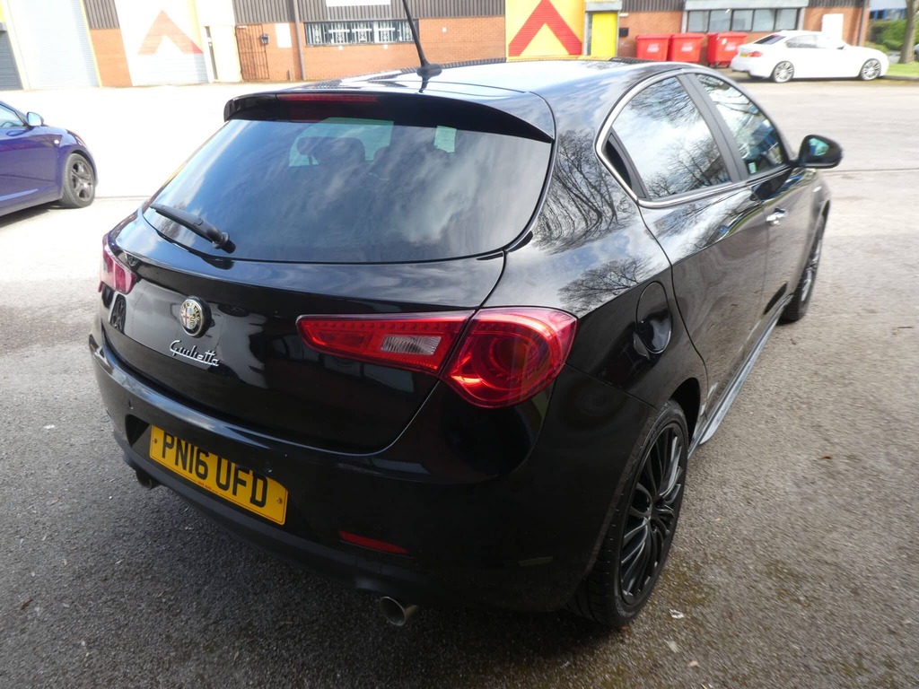 Alfa Romeo Giulietta 2.0 Jtdm-2 150 Collezione Se Special Edition St Black #5