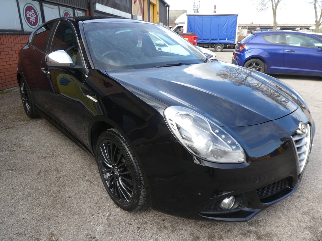 Alfa Romeo Giulietta 2.0 Jtdm-2 150 Collezione Se Special Edition St Black #3