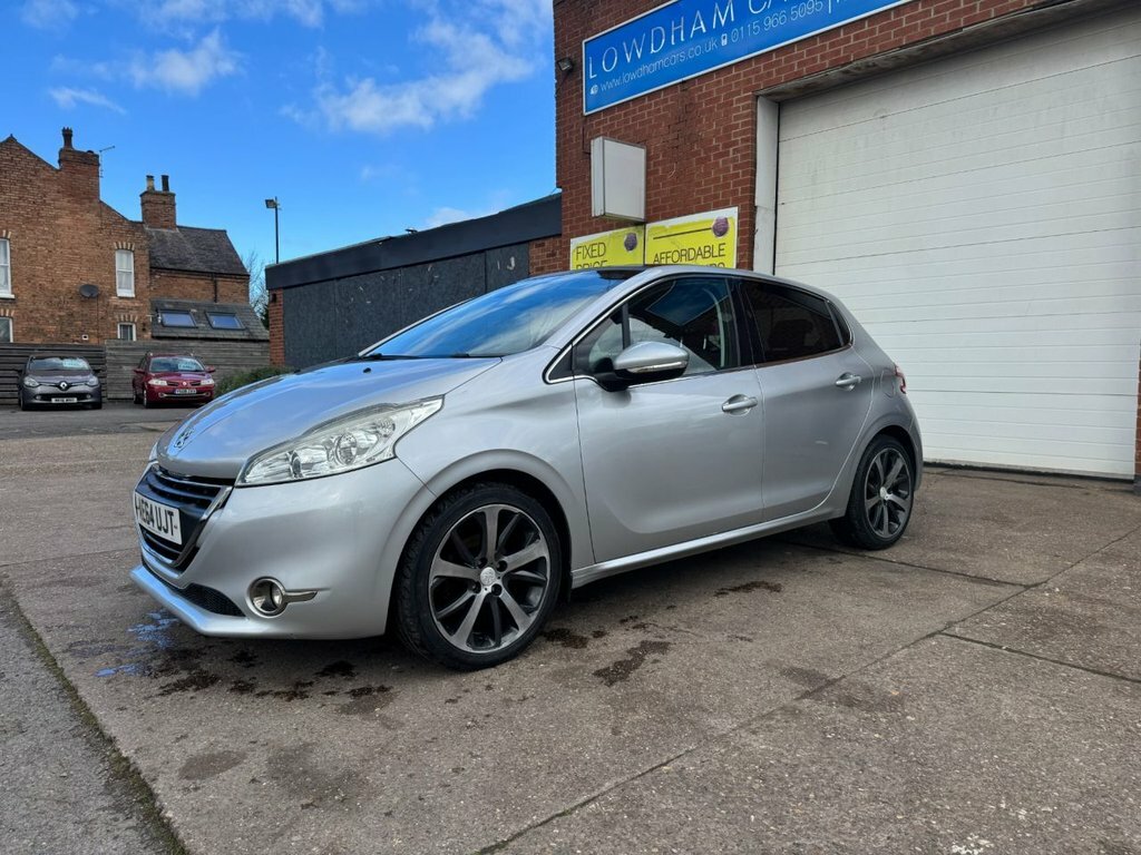 Peugeot 208 1.6L Feline Silver #5