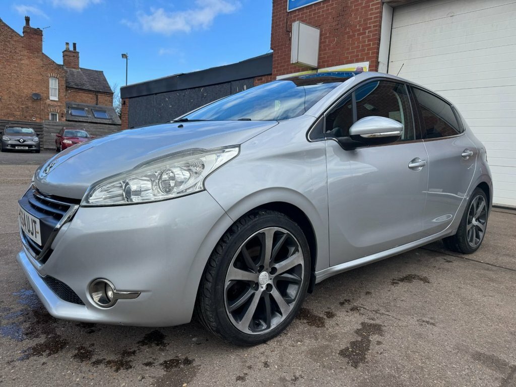 Peugeot 208 1.6L Feline Silver #3