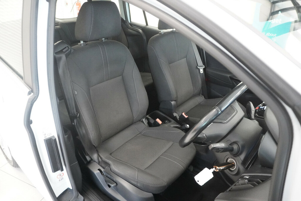 Ford B-Max 1.6 Tdci Titanuim WIG7563 White #2