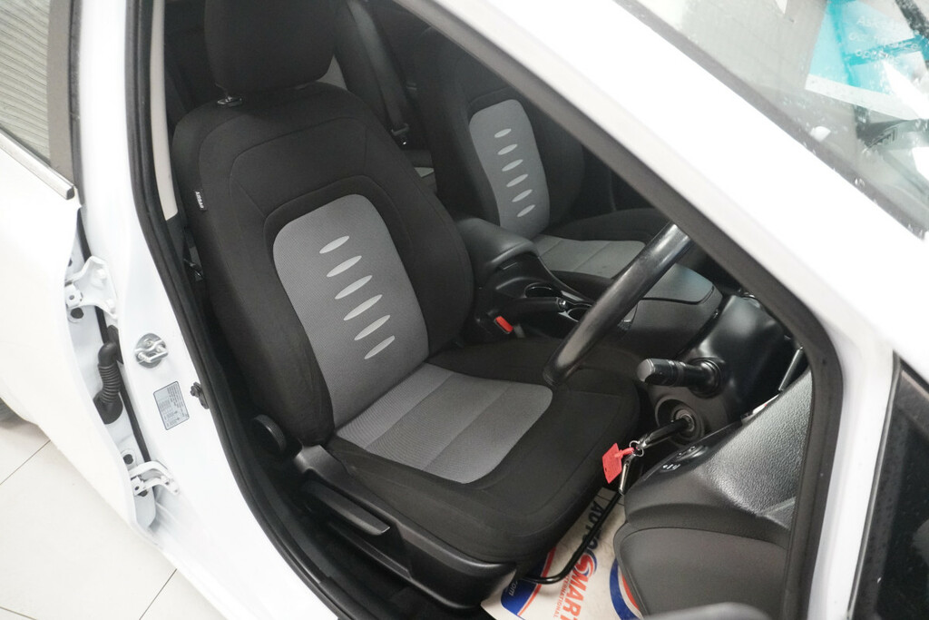 Kia Ceed 2 KXZ4835 White #3