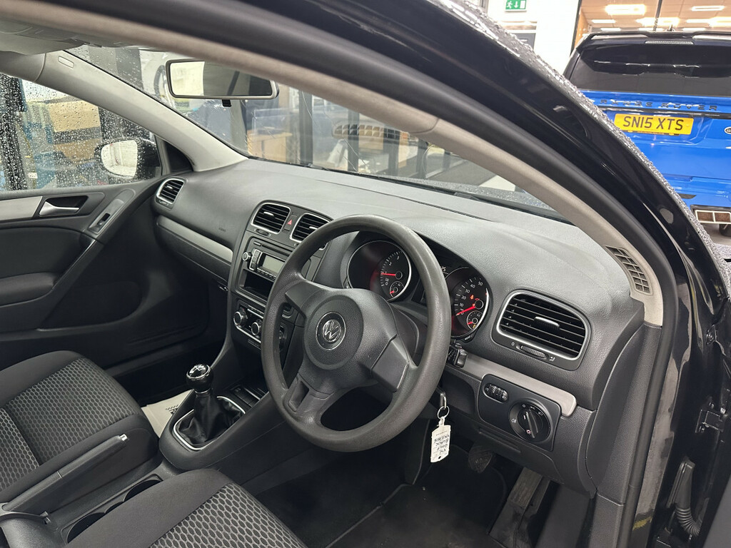 Volkswagen Golf 1.6 S Black #3