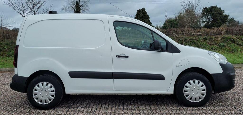 Peugeot E-Partner Se L1 White #7